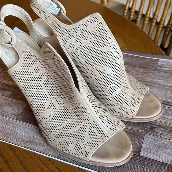 Vince Camuto Tan Perforated Sandals - Picture 7 of 8